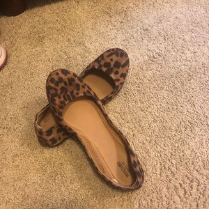 Cheetah flats. Size 9. In good condition.
